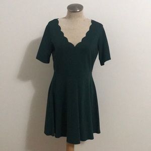 Socialite SZ Medium Green Scalloped Dress